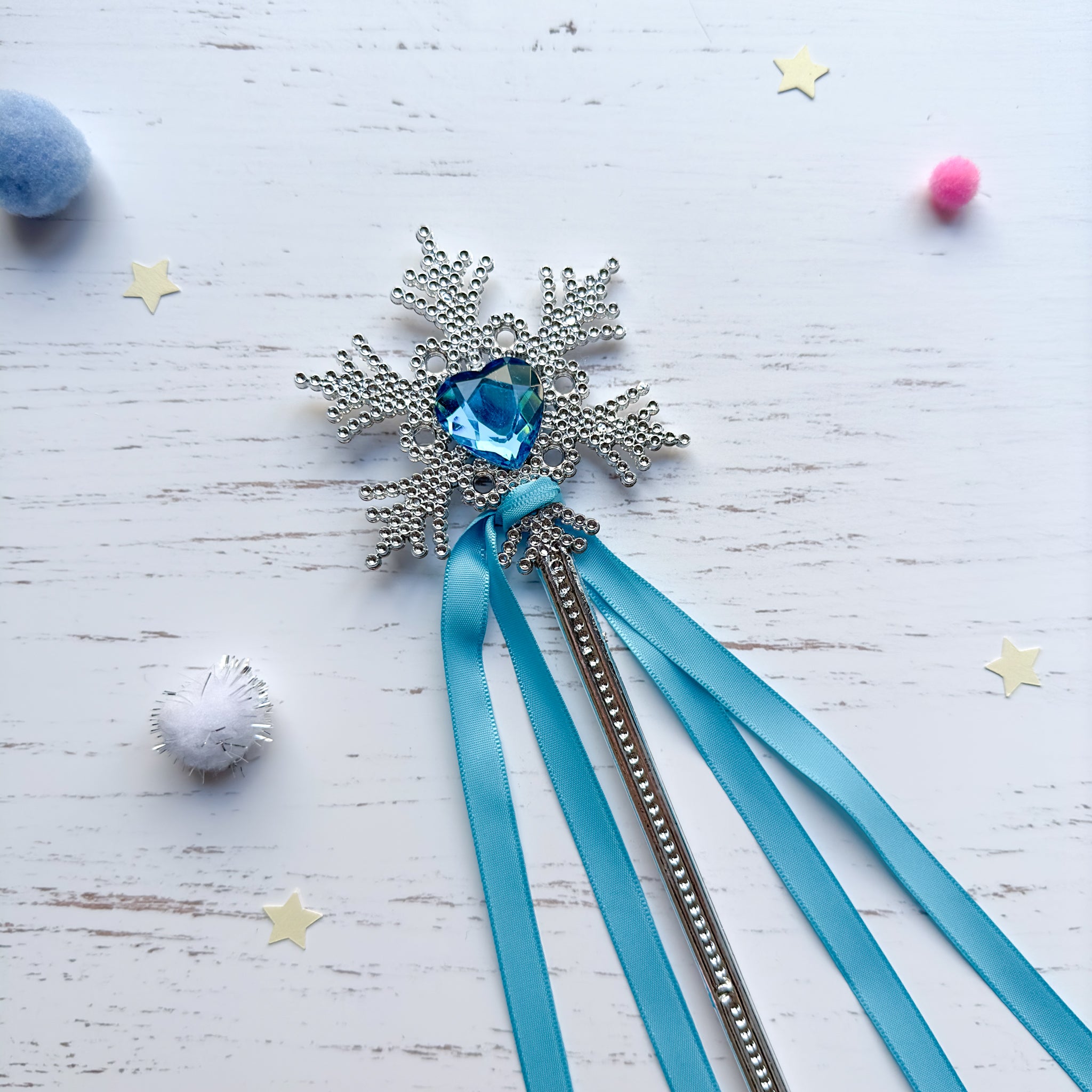 Frozen Snowflake Wand - Heart