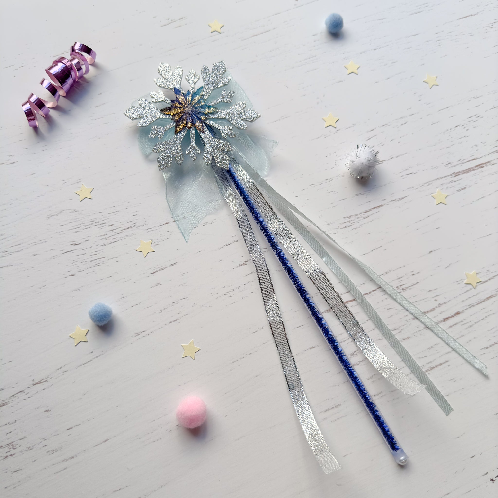 Frozen Snowflake Wand - Blue